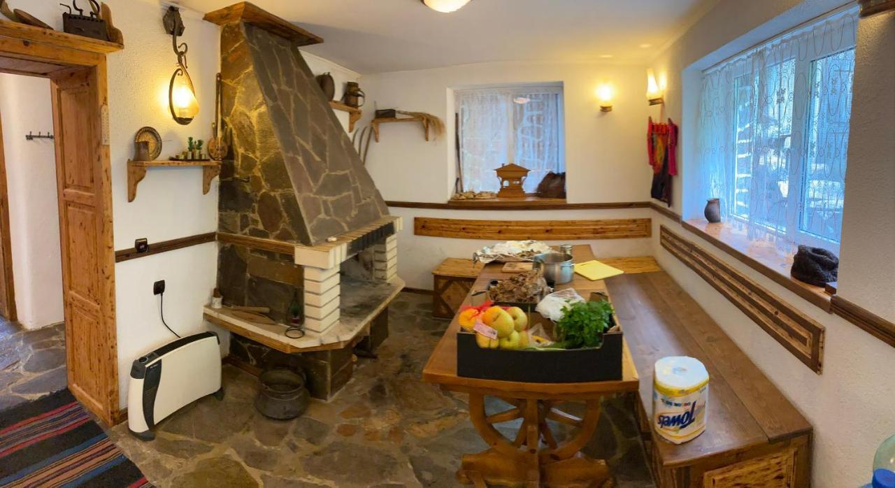 Hôtel Къща Дьовлень/House Dyovlen à Devin Extérieur photo